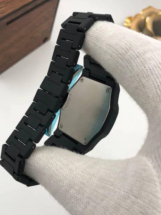 BLACK ARABIC AURA WATCH