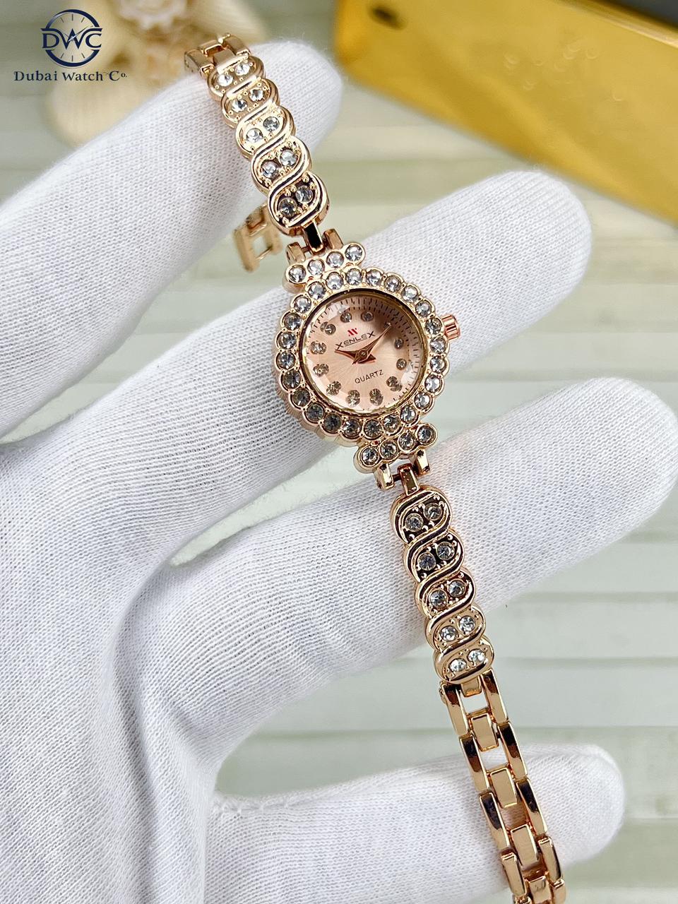 Luxury Crystal Studded Women’s Bracelet Watch – Elegant Quartz Timepiece